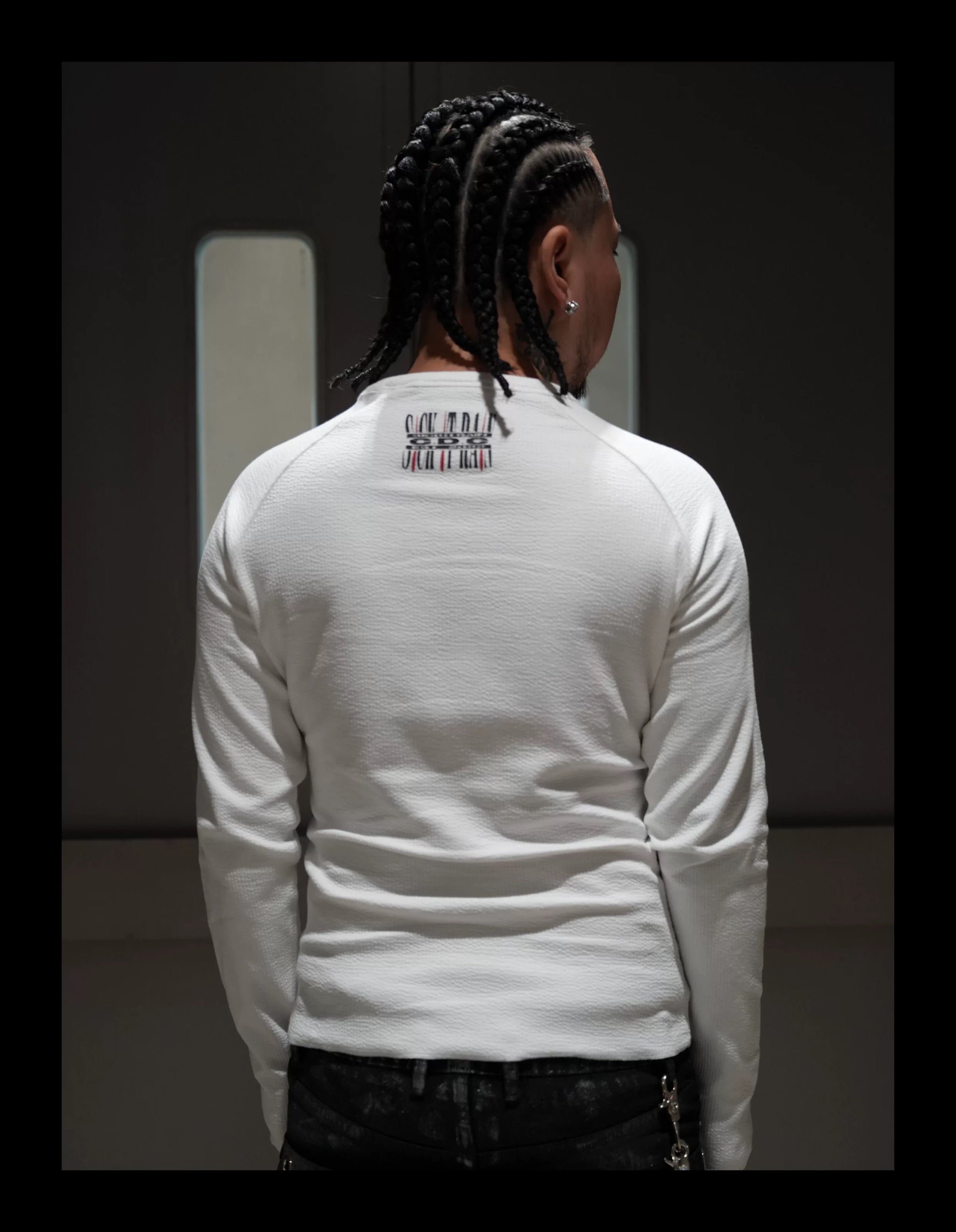 SICK IT RAIN ボディラインフィット ロングスリーブT