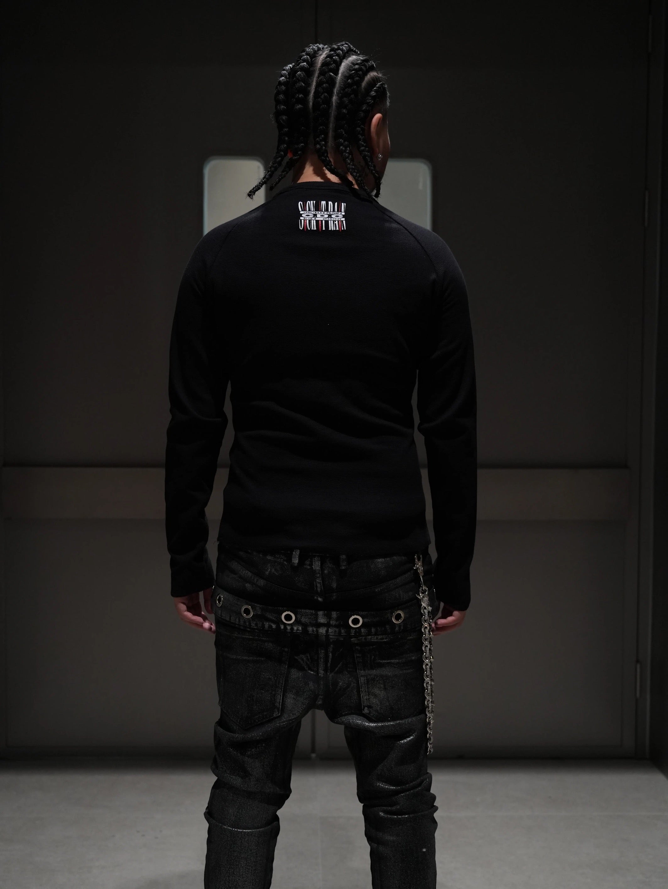 SICK IT RAIN ボディラインフィット ロングスリーブT