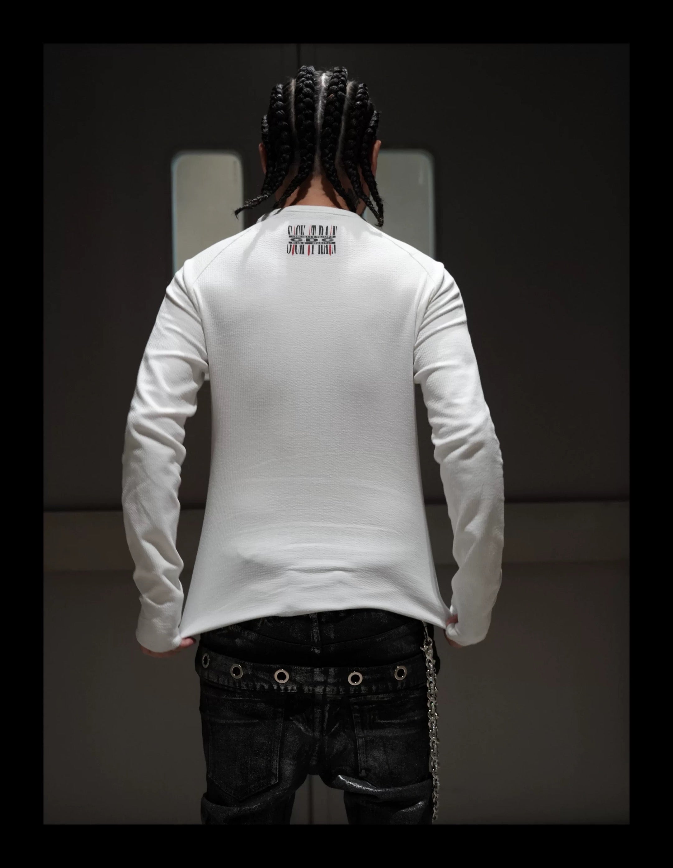 SICK IT RAIN ボディラインフィット ロングスリーブT